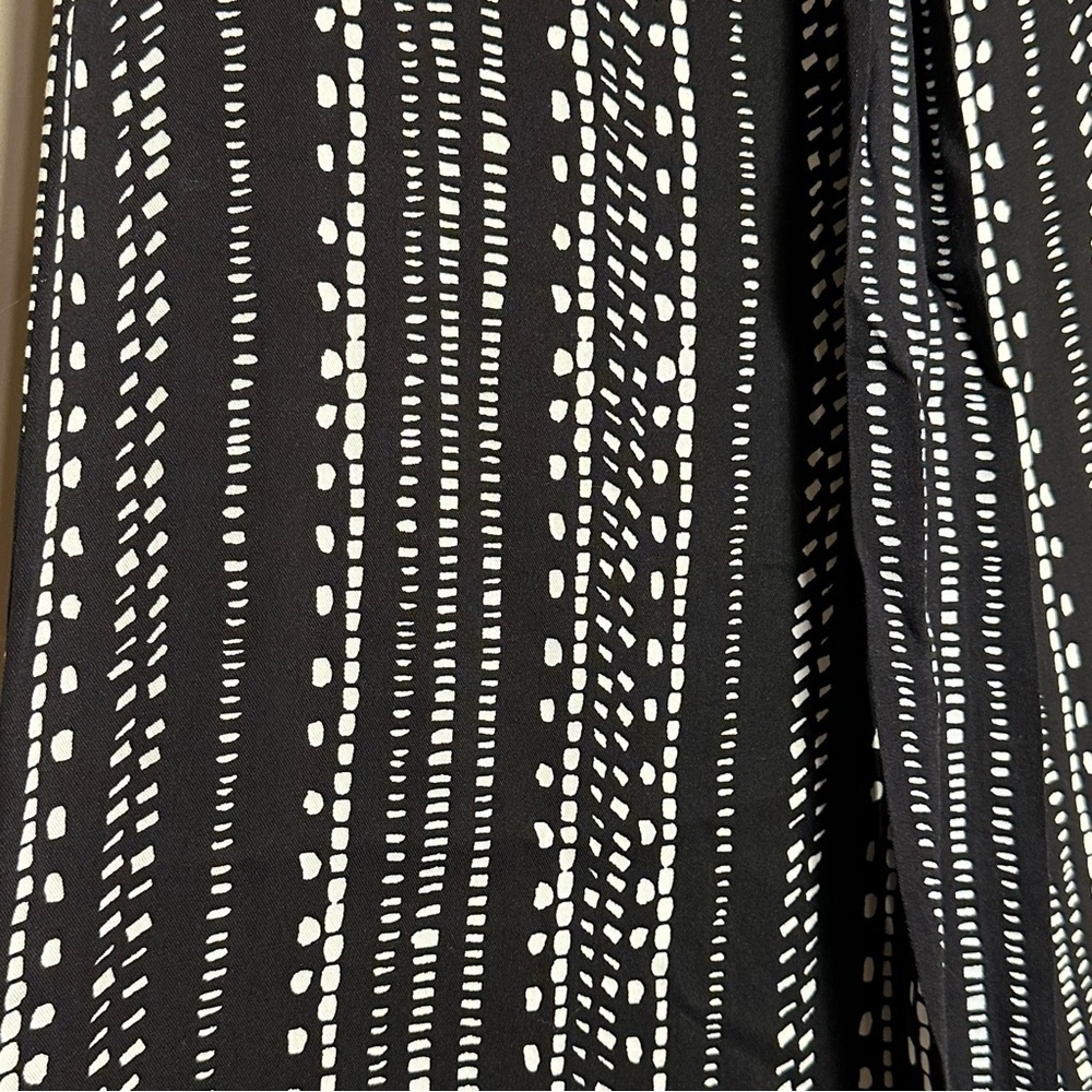Cupcakes and Cashmere Melena Dotted Stripe Crop Pants Size M EUC - Picture 8 of 15